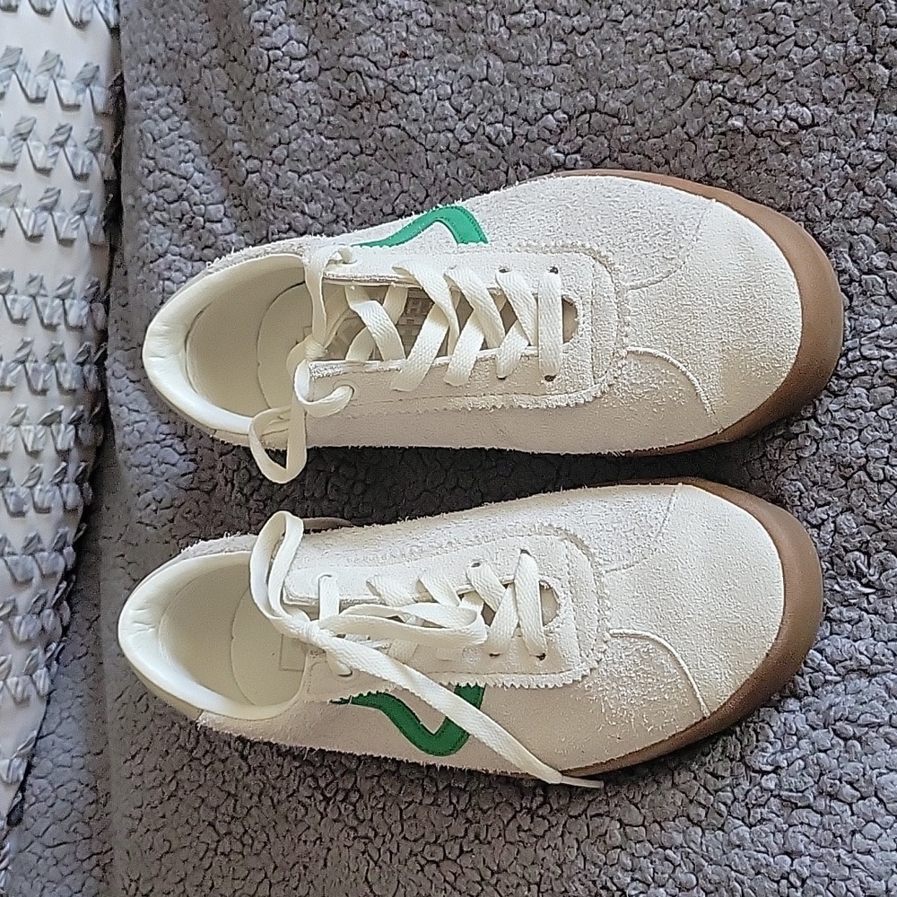 Vans sneakers